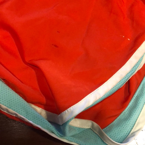 SALE🔥🐰 Nike Running Shorts Orange White Stripe - Picture 8 of 8